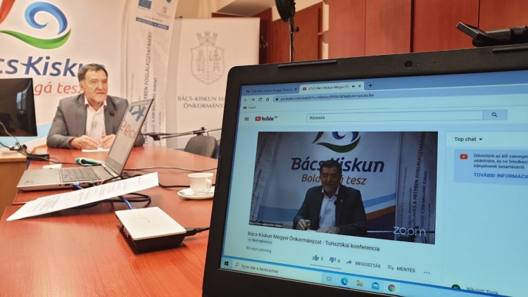 NAGY ÉRDEKLŐDÉS MELLETT ZAJLOTT AZ IDEI BÁCS-KISKUN MEGYEI TURISZTIKAI KONFERENCIA