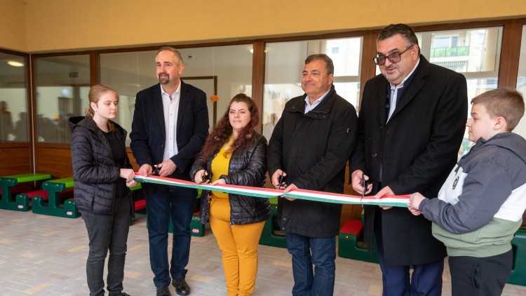 Bölcsődét adtak át Bácsalmáson